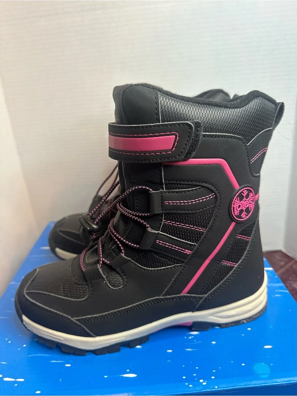 Totes Black & Pink Kids Snow Boots